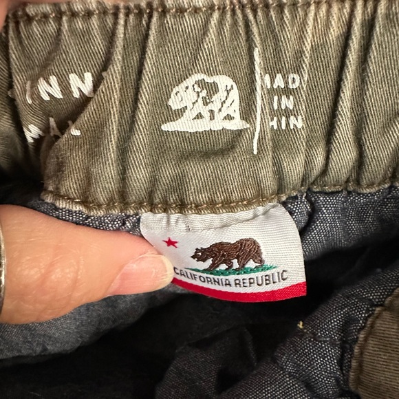 Bullhead denim company camouflage cargo pants - Picture 2 of 7